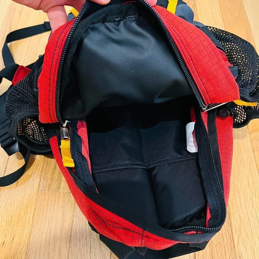 Vitnage LL Bean White Mountain Hiking Backpack Red & Black